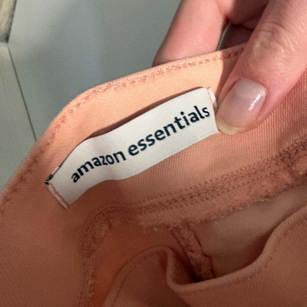 Amazon Essentials Women's Light Pink Skinny Jeans - Picture 4 of 5